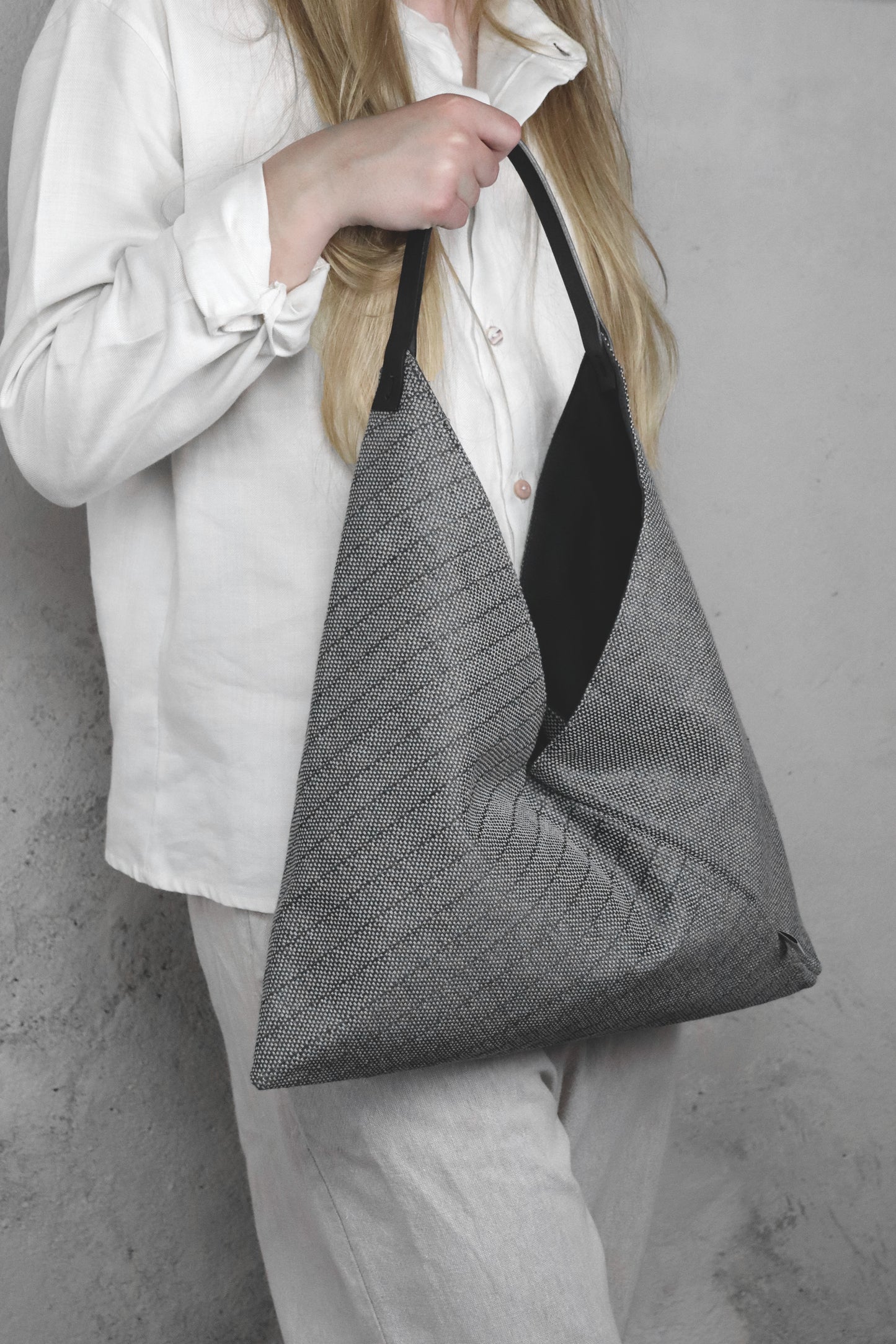 Borsa Origami tessuta a mano - grigio melange