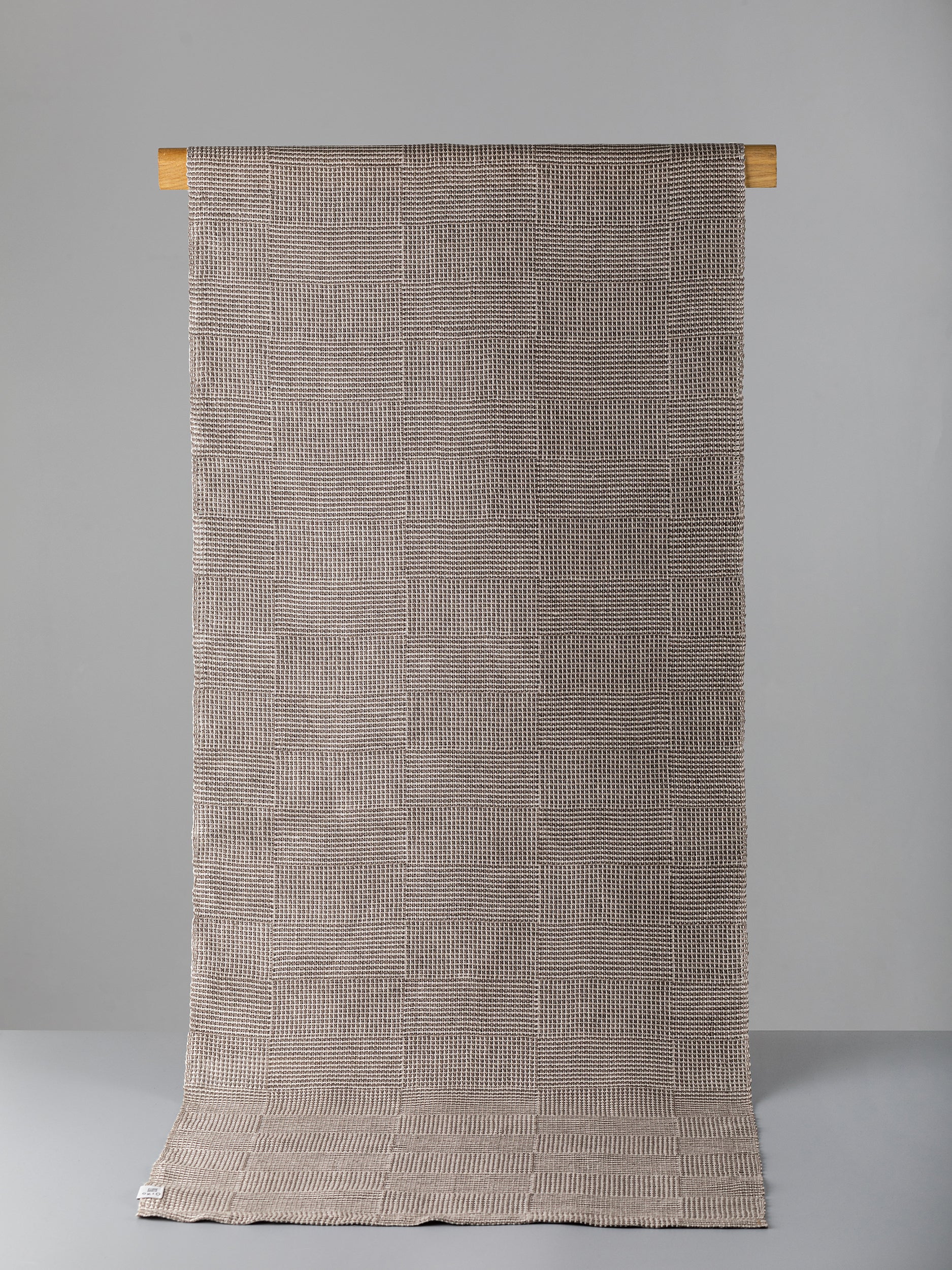 Runner da tavola tessuto a  mano in lino, colore grigio chiaro